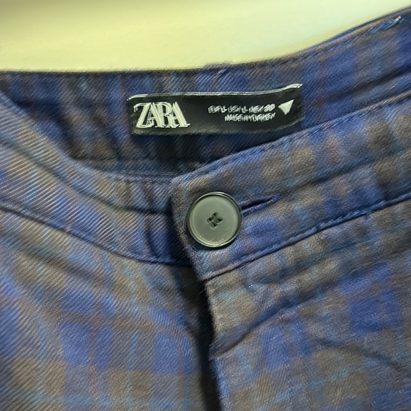 ZARA Checkered Cargo Cropped Pants - Picture 4 of 6